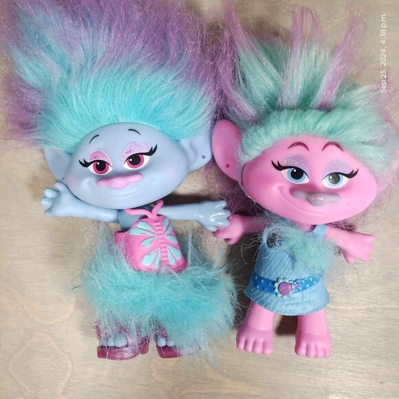 13" Poppy Doll and dreamworks trolls world tour twins bundle deal - Picture 6 of 15